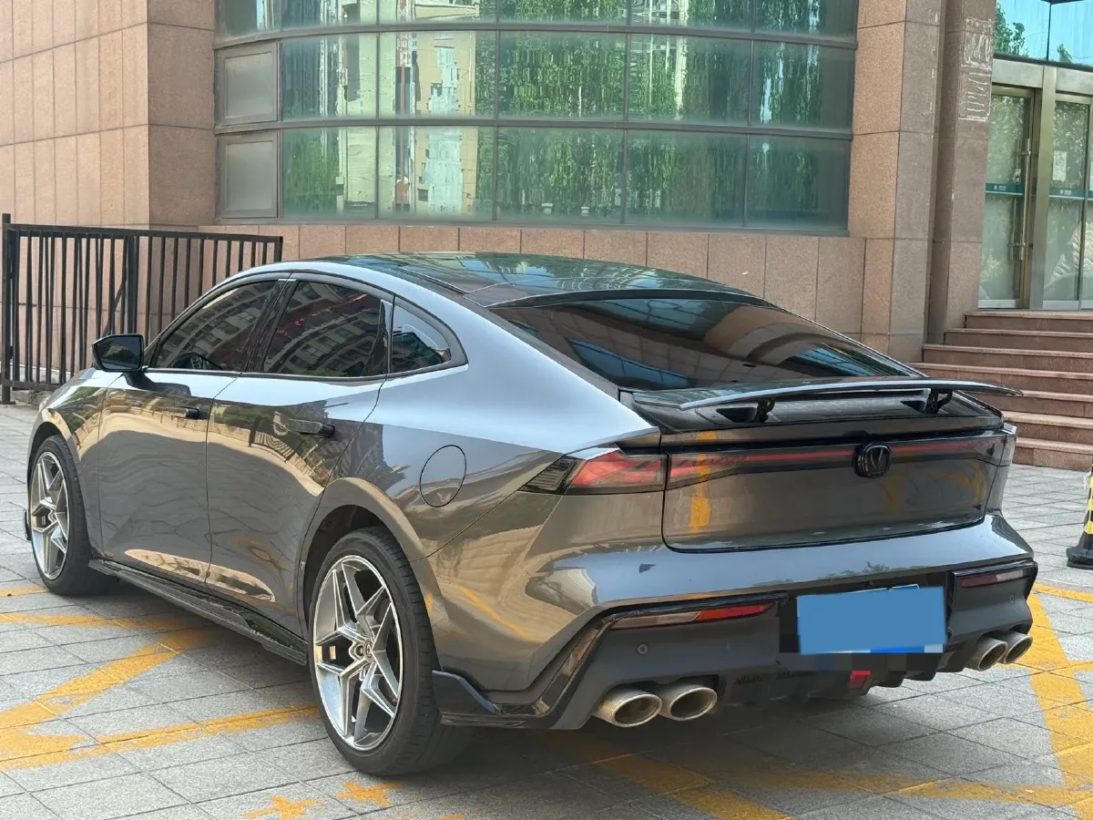 2023 ChangAn UNI-V 1.5T 188HP L4 7DCT,autocango,china used car exporter,china ev exporter,chinese used car exporter,chinese used ev exporter