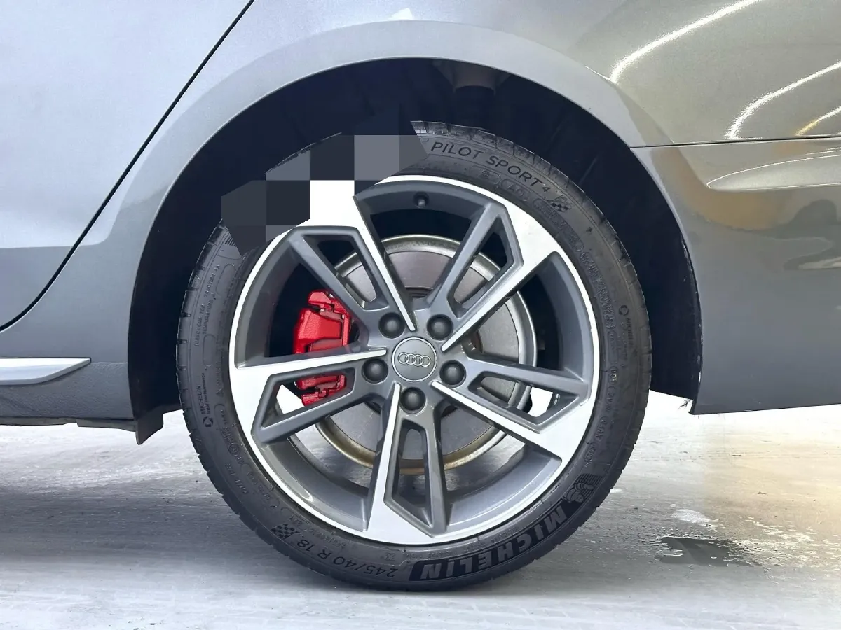 2020 Audi A4L 2.0T 190HP L4 7DCT,autocango,china used car exporter,china ev exporter,chinese used car exporter,chinese used ev exporter