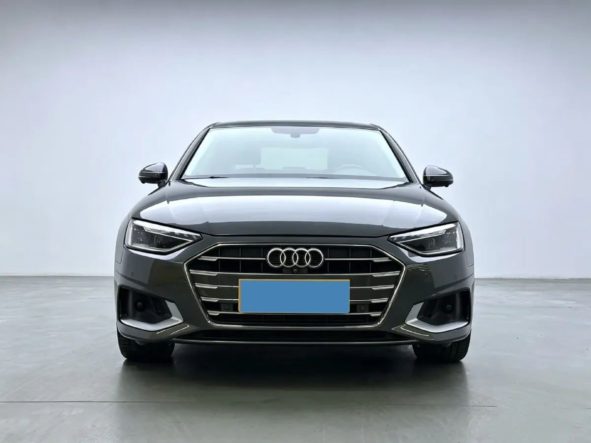 2020 Audi A4L 2.0T 190HP L4 7DCT,autocango,china used car exporter,china ev exporter,chinese used car exporter,chinese used ev exporter