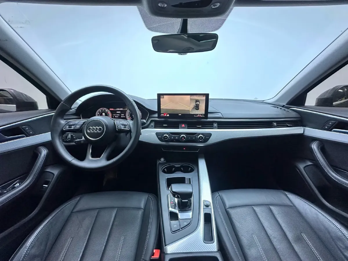 2020 Audi A4L 2.0T 190HP L4 7DCT,autocango,china used car exporter,china ev exporter,chinese used car exporter,chinese used ev exporter