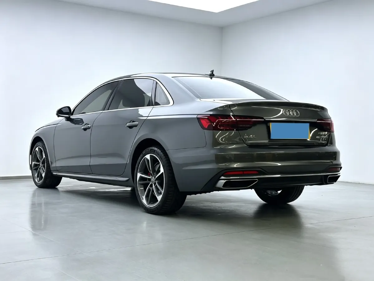 2020 Audi A4L 2.0T 190HP L4 7DCT,autocango,china used car exporter,china ev exporter,chinese used car exporter,chinese used ev exporter