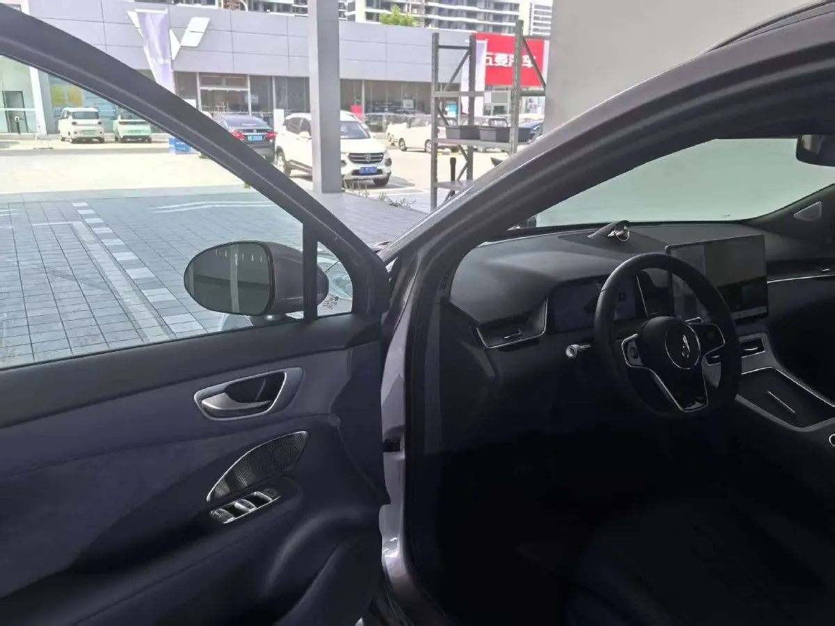 2025 HIMA Shangjie H5 REEV 98HP REEV,autocango,china used car exporter,china ev exporter,chinese used car exporter,chinese used ev exporter