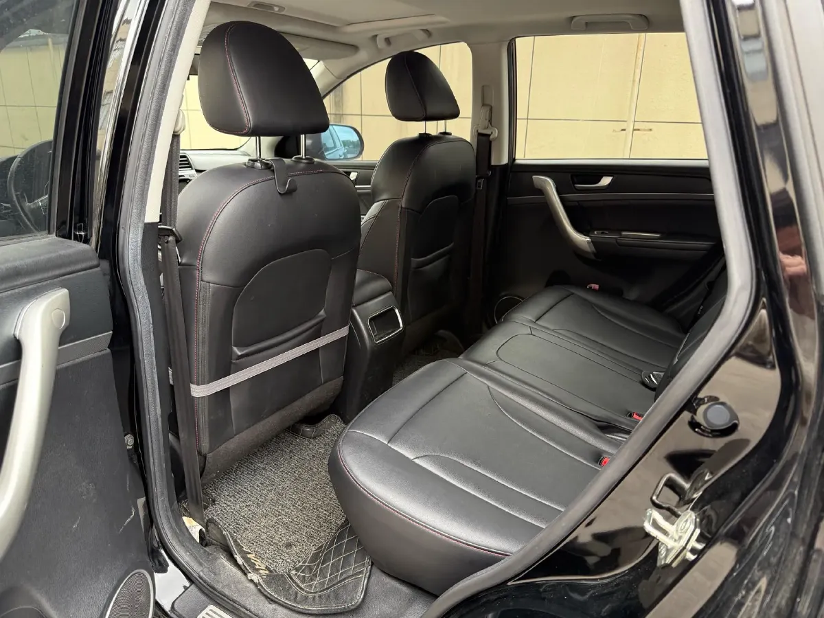 2017 Haval M6 1.5T 150HP L4 6AT,autocango,china used car exporter,china ev exporter,chinese used car exporter,chinese used ev exporter
