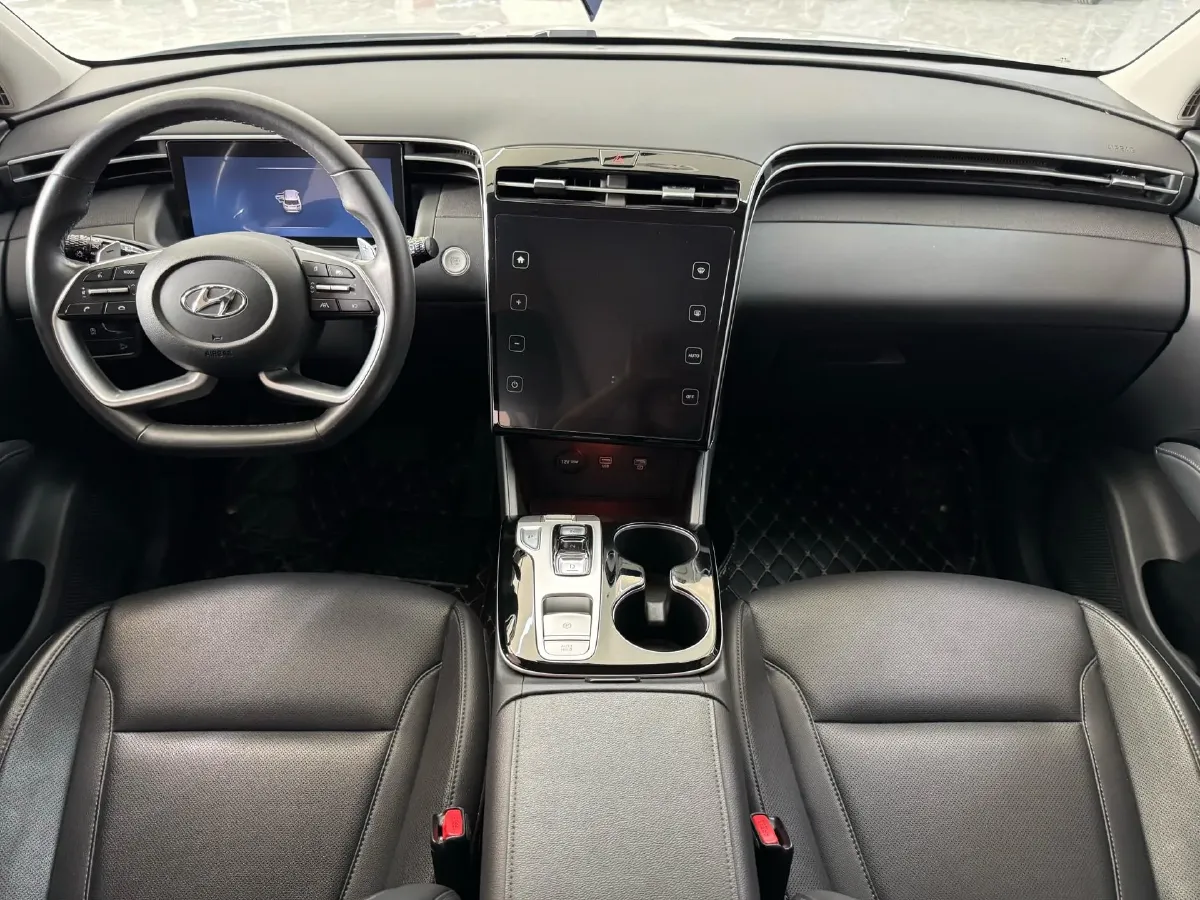 2023 Hyundai Tucson 1.5T 200HP L4 8AT,autocango,china used car exporter,china ev exporter,chinese used car exporter,chinese used ev exporter