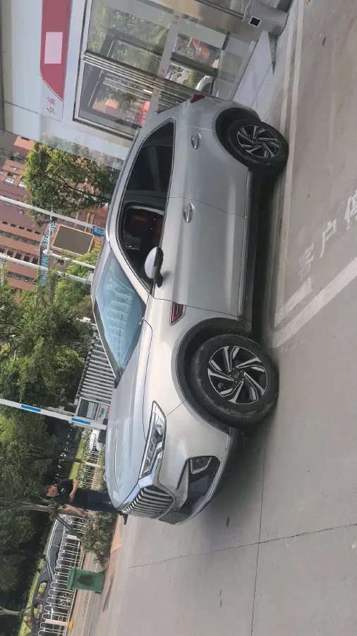 2022 HongQi HS5 2.0T 224HP L4 6AT,autocango,china used car exporter,china ev exporter,chinese used car exporter,chinese used ev exporter