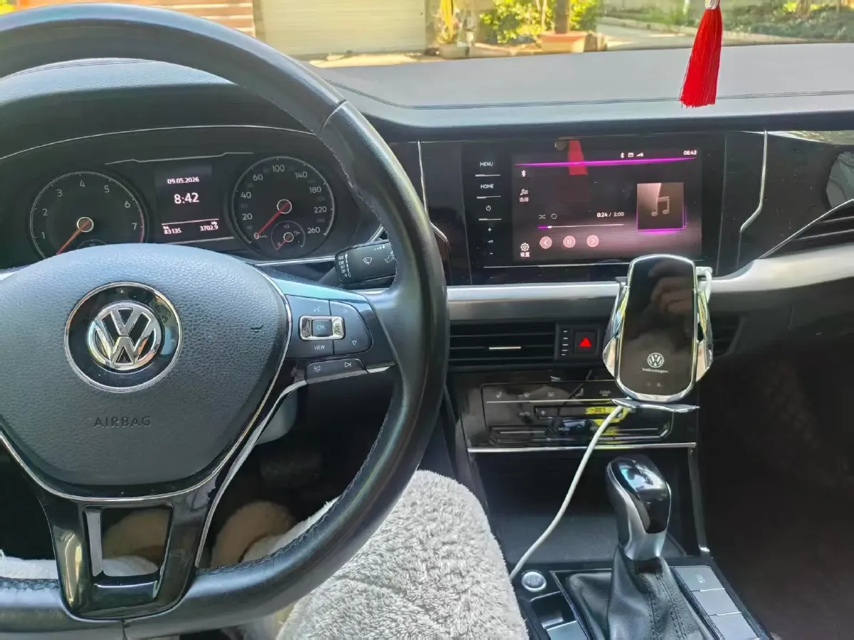2020 Volkswagen Passat 2.0T 186HP L4 7DCT,autocango,china used car exporter,china ev exporter,chinese used car exporter,chinese used ev exporter