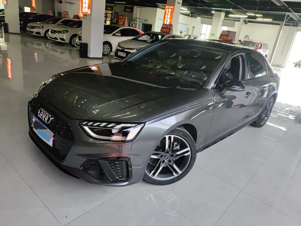 2023 Audi A4L 2.0T 190HP L4 7DCT,autocango,china used car exporter,china ev exporter,chinese used car exporter,chinese used ev exporter
