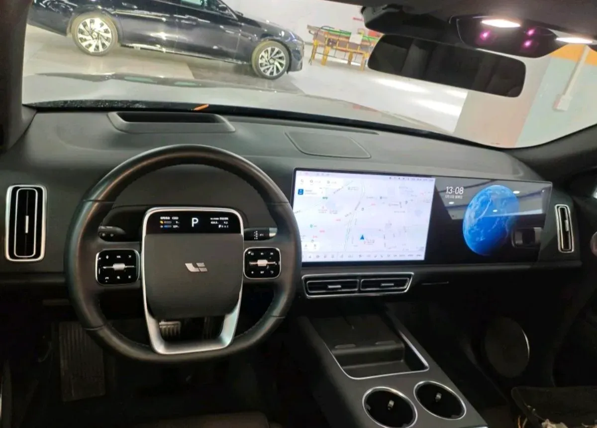 2022 Li L9 Range Extended 154HP REEV 42.6KWH,autocango,china used car exporter,china ev exporter,chinese used car exporter,chinese used ev exporter