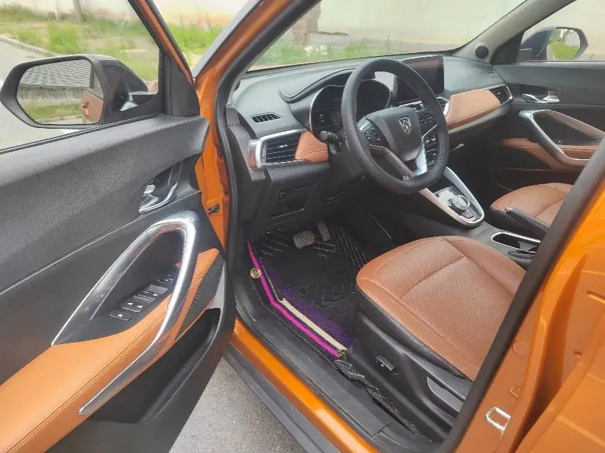 2017 HaiMa S5 Young Edition 1.6L 122HP L4 5MT,autocango,china used car exporter,china ev exporter,chinese used car exporter,chinese used ev exporter