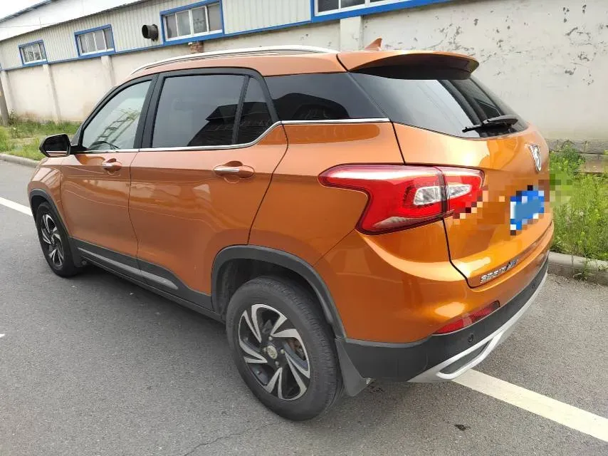 2017 HaiMa S5 Young Edition 1.6L 122HP L4 5MT,autocango,china used car exporter,china ev exporter,chinese used car exporter,chinese used ev exporter