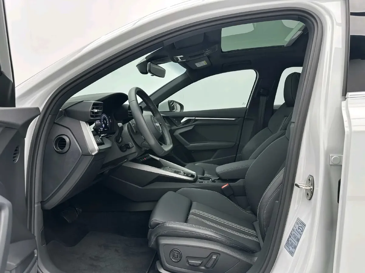 2022 Audi A3 1.4T 150HP L4 7DCT,autocango,china used car exporter,china ev exporter,chinese used car exporter,chinese used ev exporter