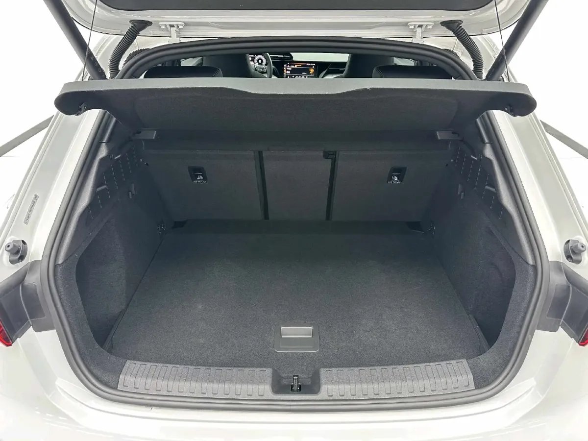 2022 Audi A3 1.4T 150HP L4 7DCT,autocango,china used car exporter,china ev exporter,chinese used car exporter,chinese used ev exporter