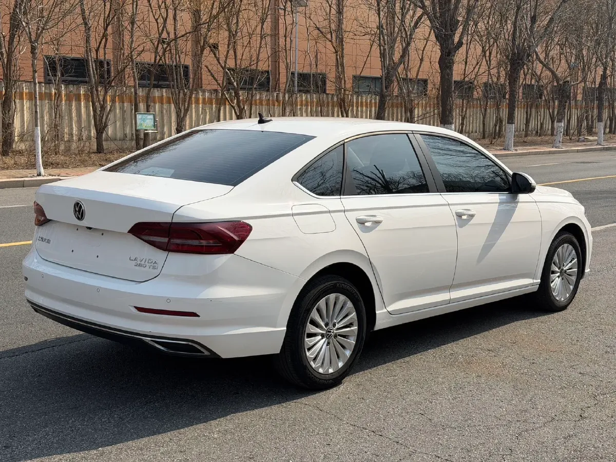 2021 Volkswagen Lavida 1.4T 150HP L4 7DCT,autocango,china used car exporter,china ev exporter,chinese used car exporter,chinese used ev exporter