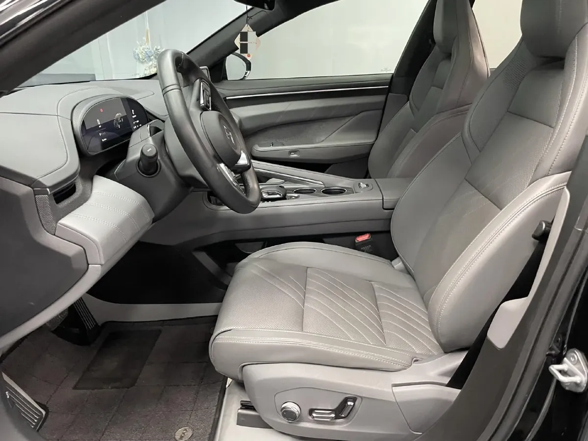 2024 Zeekr 001 BEV 95KWH,autocango,china used car exporter,china ev exporter,chinese used car exporter,chinese used ev exporter