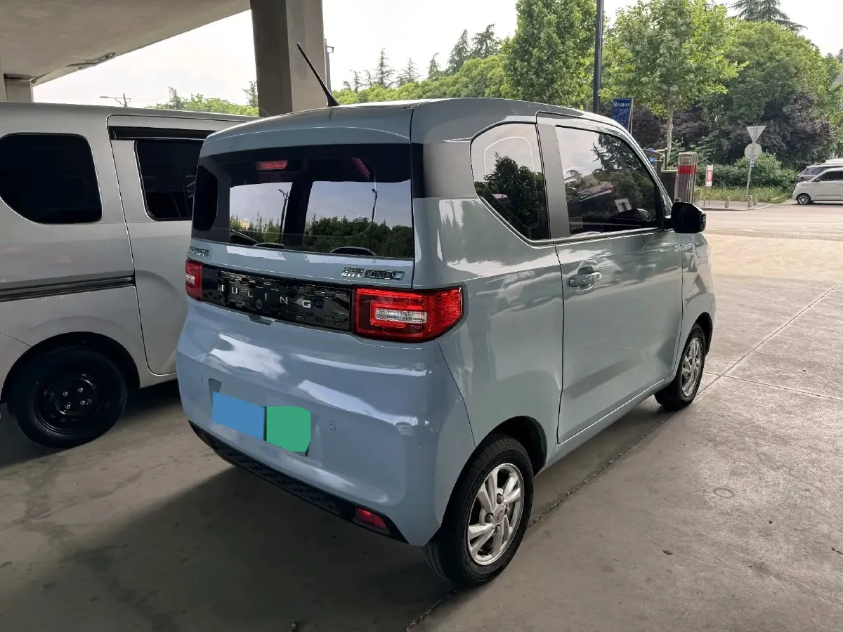 2021 WuLing HongGuang MINI EV BEV 9KWH,autocango,china used car exporter,china ev exporter,chinese used car exporter,chinese used ev exporter