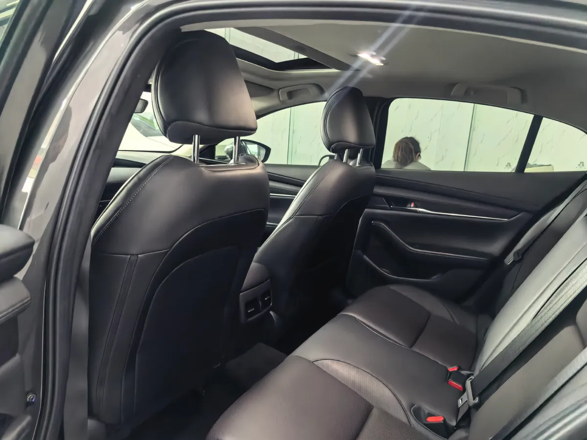 2021 Mazda 3 Axela 2.0L 158HP L4 6AT,autocango,china used car exporter,china ev exporter,chinese used car exporter,chinese used ev exporter