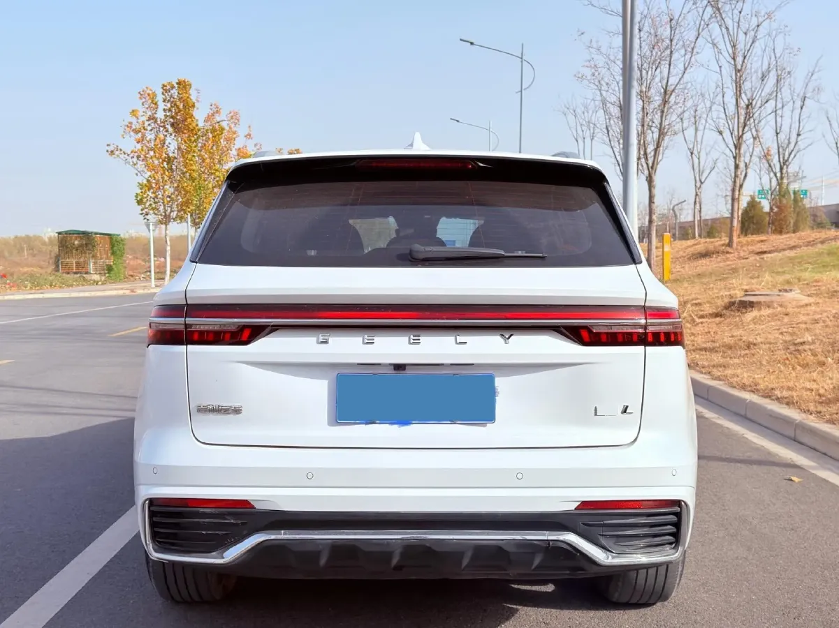 2021 Geely Monjaro 2.0T 218HP L4 7DCT,autocango,china used car exporter,china ev exporter,chinese used car exporter,chinese used ev exporter