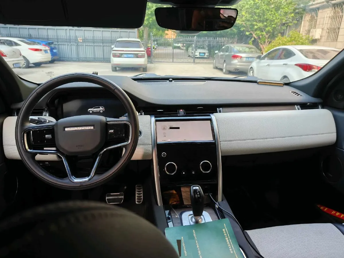 2022 Land Rover Discovery Sport 2.0T 249HP L4 9AT,autocango,china used car exporter,china ev exporter,chinese used car exporter,chinese used ev exporter