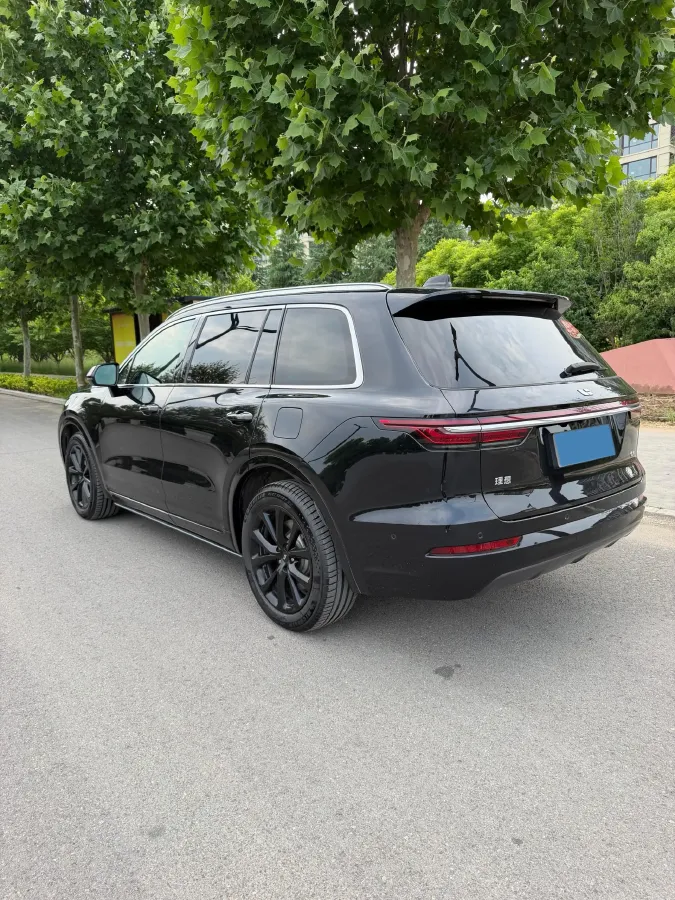 2021 Li ONE Range Extended 131HP REEV 40.5KWH,autocango,china used car exporter,china ev exporter,chinese used car exporter,chinese used ev exporter