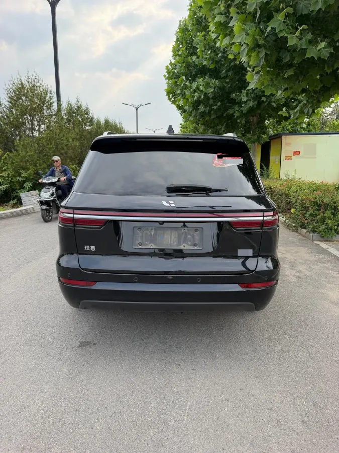 2021 Li ONE Range Extended 131HP REEV 40.5KWH,autocango,china used car exporter,china ev exporter,chinese used car exporter,chinese used ev exporter