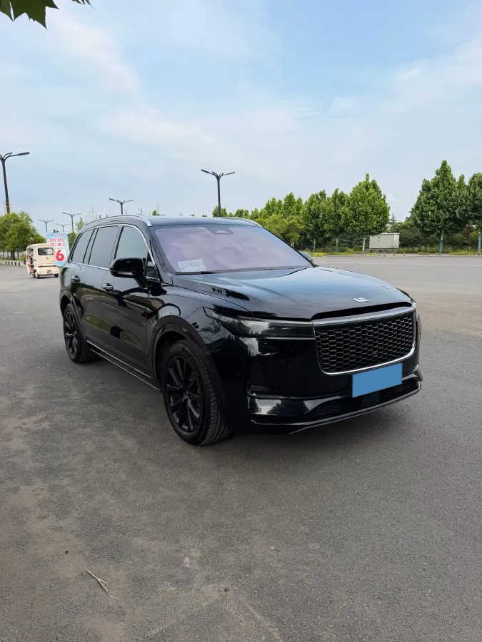 2021 Li ONE Range Extended 131HP REEV 40.5KWH,autocango,china used car exporter,china ev exporter,chinese used car exporter,chinese used ev exporter