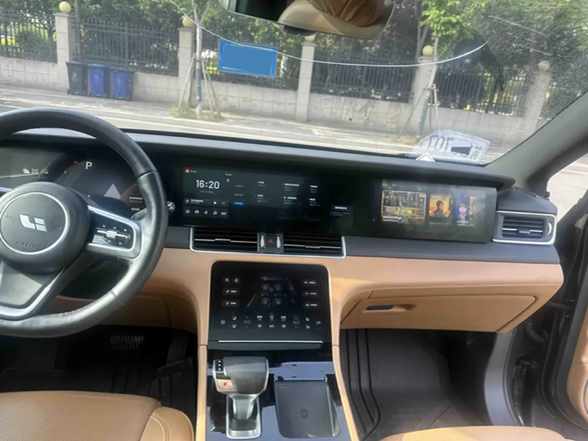 2021 Li ONE Range Extended 131HP REEV 40.5KWH,autocango,china used car exporter,china ev exporter,chinese used car exporter,chinese used ev exporter