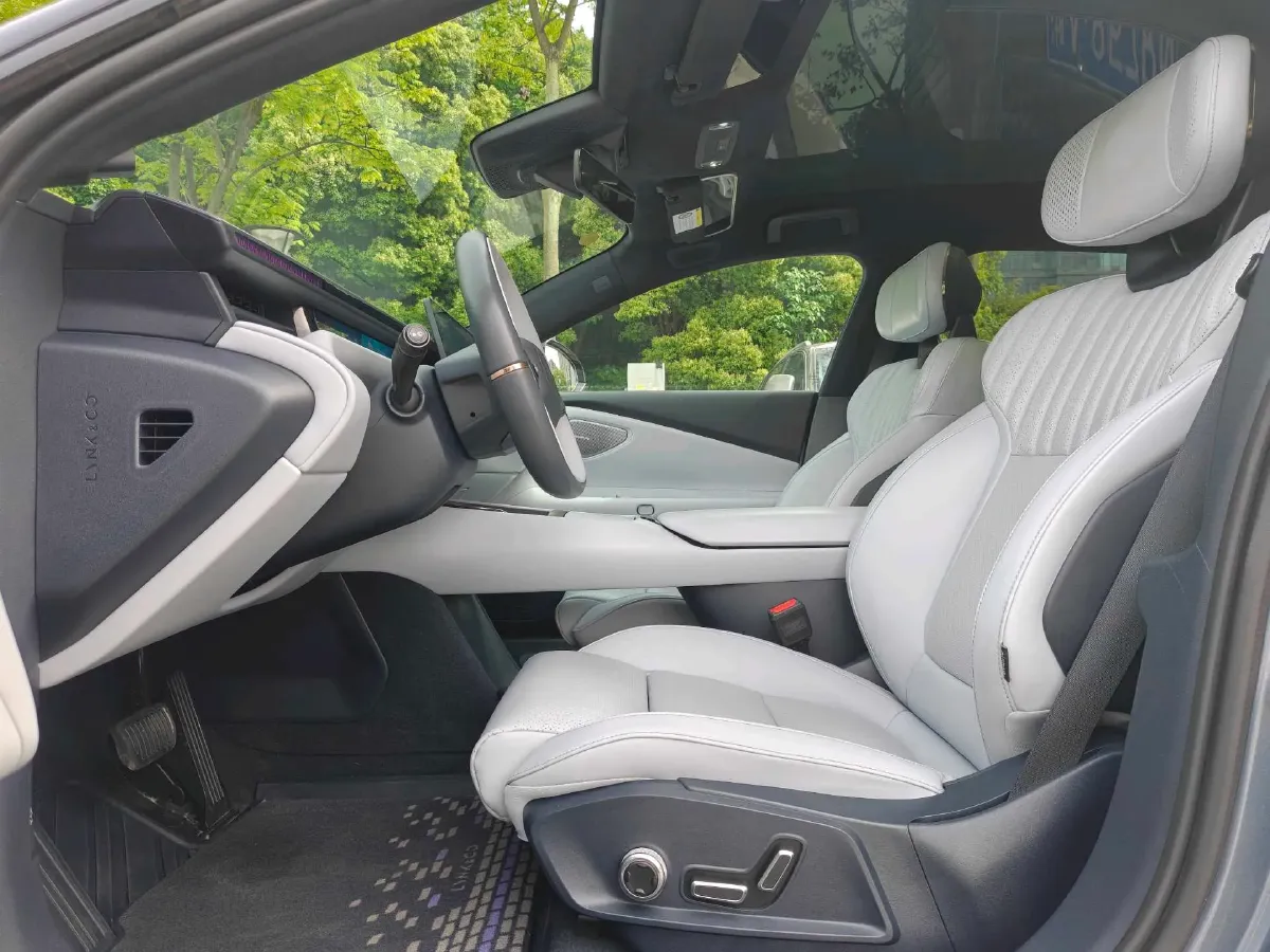 2024 Luxeed S7 BEV 100KWH,autocango,china used car exporter,china ev exporter,chinese used car exporter,chinese used ev exporter