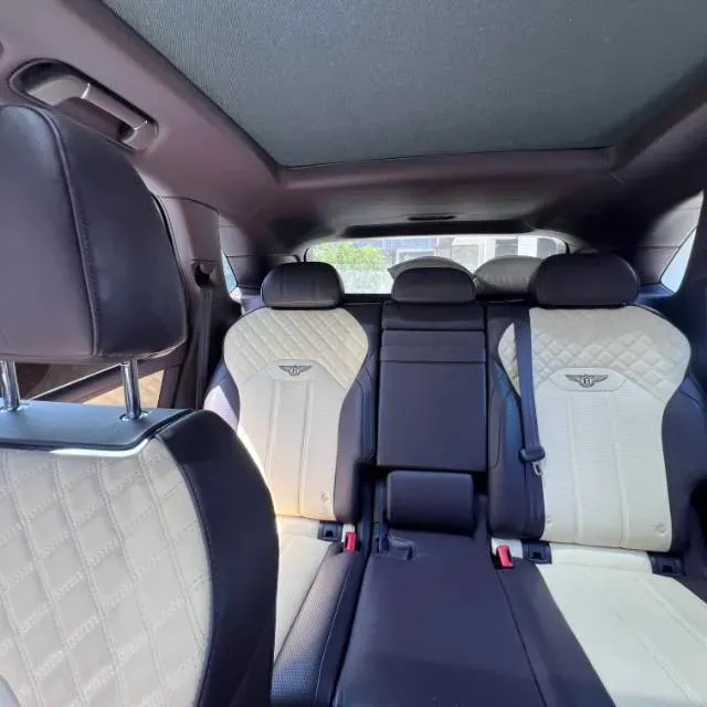 2021 Bentley Bentayga 4.0T 550HP V8 8AT,autocango,china used car exporter,china ev exporter,chinese used car exporter,chinese used ev exporter