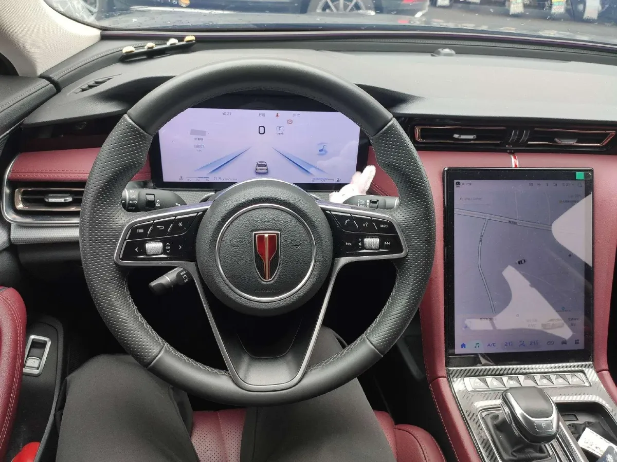 2023 HongQi H5 2.0T 224HP L4 8AT,autocango,china used car exporter,china ev exporter,chinese used car exporter,chinese used ev exporter