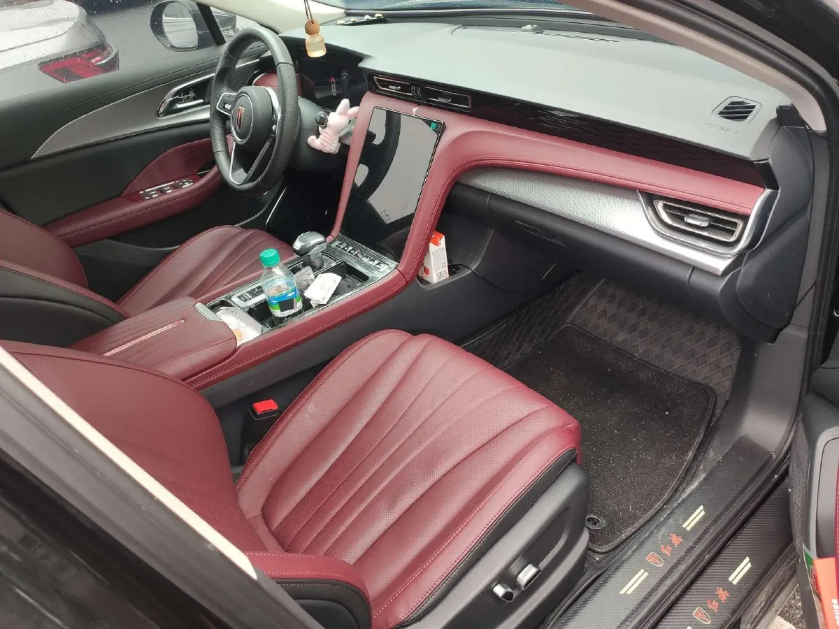 2023 HongQi H5 2.0T 224HP L4 8AT,autocango,china used car exporter,china ev exporter,chinese used car exporter,chinese used ev exporter