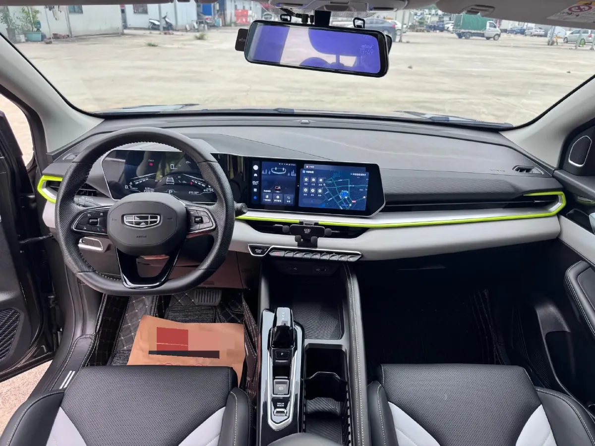 2022 Geely Coolray 1.5T 181HP L4 7DCT,autocango,china used car exporter,china ev exporter,chinese used car exporter,chinese used ev exporter