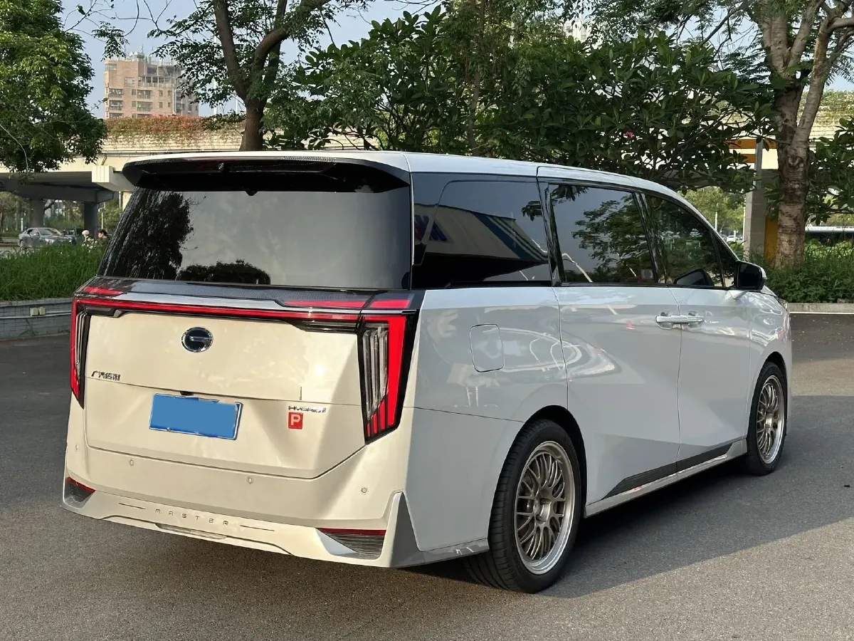 2023 GAC Trumpchi M8 2.0T 190HP L4 E-CVT Hybrid,autocango,china used car exporter,china ev exporter,chinese used car exporter,chinese used ev exporter