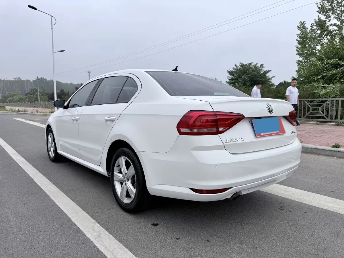 2017 Volkswagen Lavida 1.6L 110HP L4 6AT,autocango,china used car exporter,china ev exporter,chinese used car exporter,chinese used ev exporter