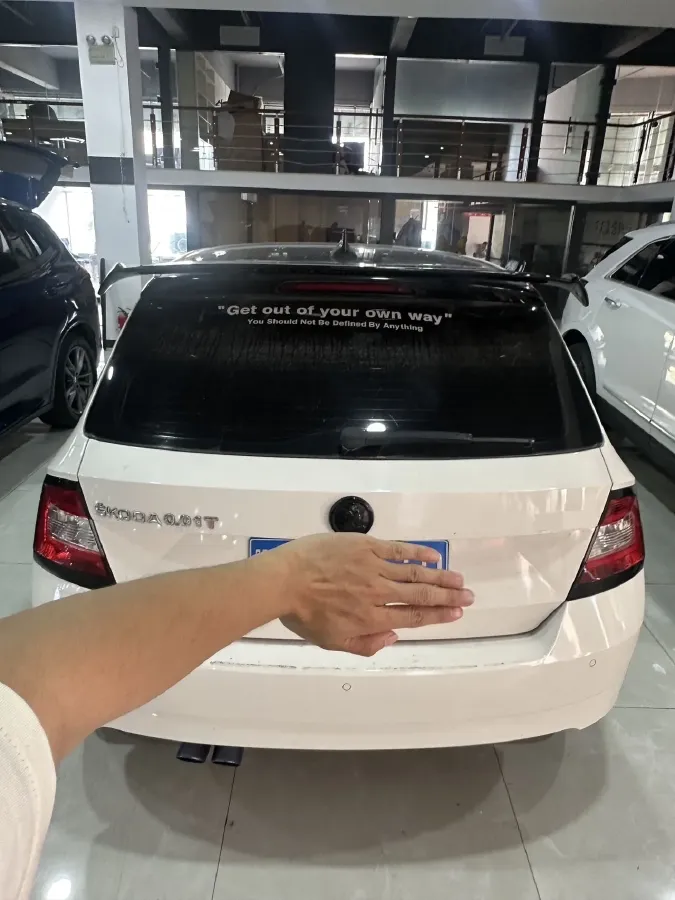 2017 Skoda Fabia 1.4L 90HP L4 6AT,autocango,china used car exporter,china ev exporter,chinese used car exporter,chinese used ev exporter