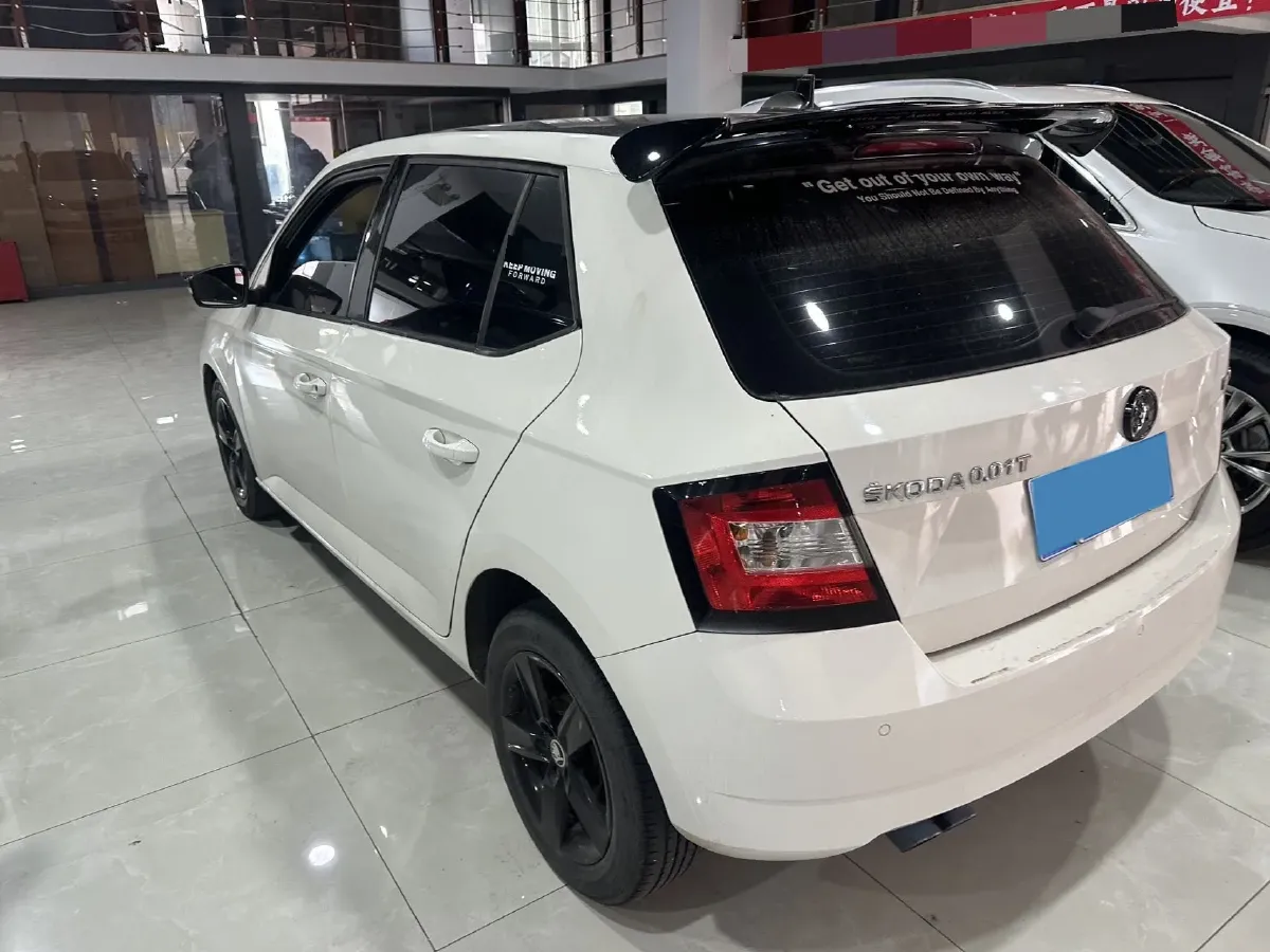 2017 Skoda Fabia 1.4L 90HP L4 6AT,autocango,china used car exporter,china ev exporter,chinese used car exporter,chinese used ev exporter