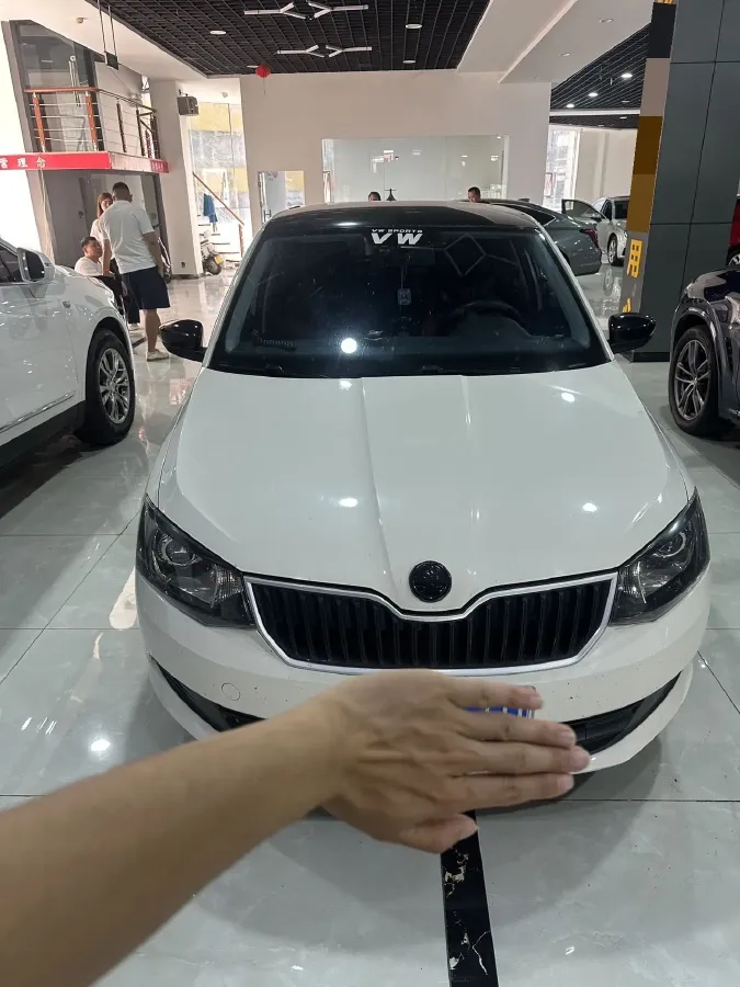 2017 Skoda Fabia 1.4L 90HP L4 6AT,autocango,china used car exporter,china ev exporter,chinese used car exporter,chinese used ev exporter