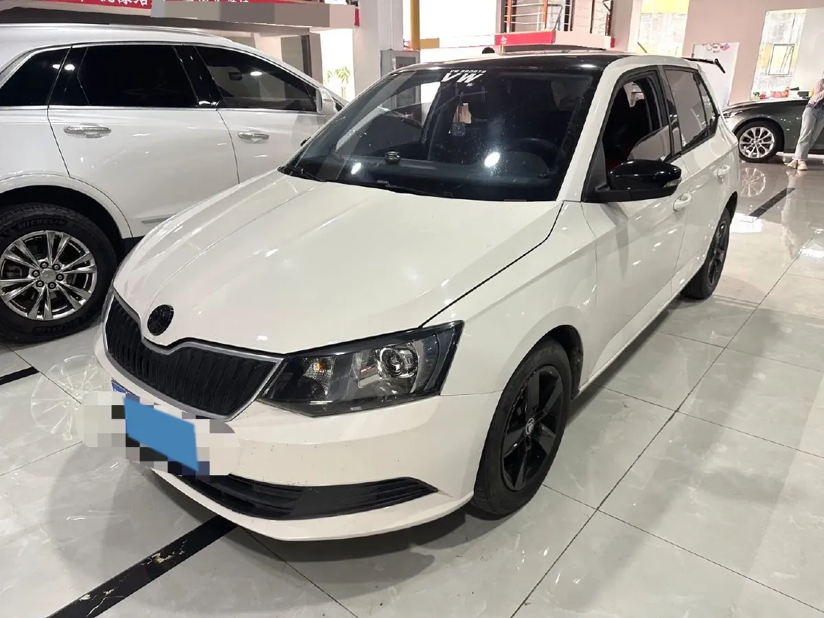 2017 Skoda Fabia 1.4L 90HP L4 6AT,autocango,china used car exporter,china ev exporter,chinese used car exporter,chinese used ev exporter