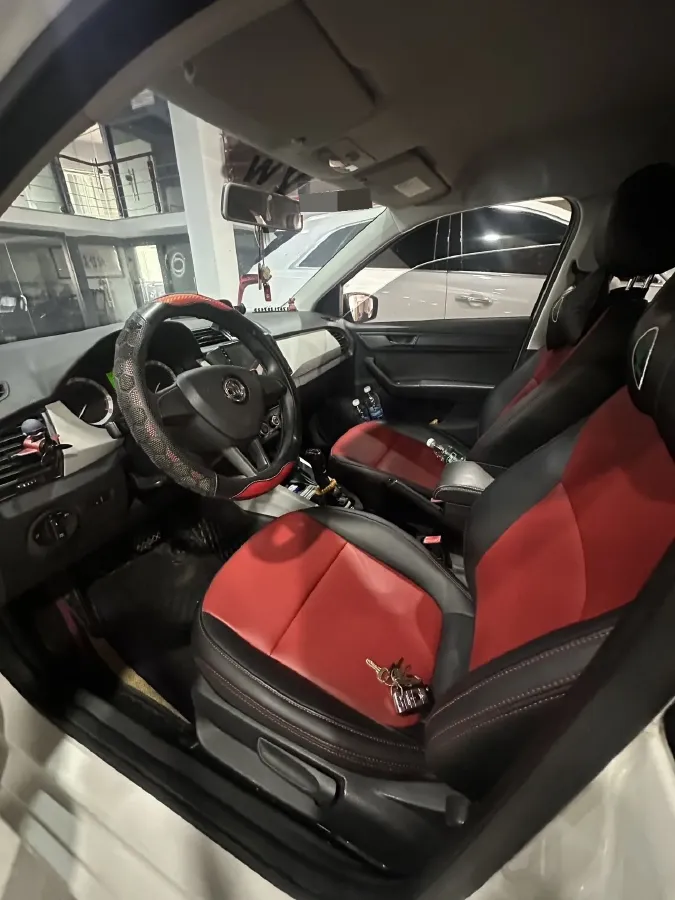 2017 Skoda Fabia 1.4L 90HP L4 6AT,autocango,china used car exporter,china ev exporter,chinese used car exporter,chinese used ev exporter