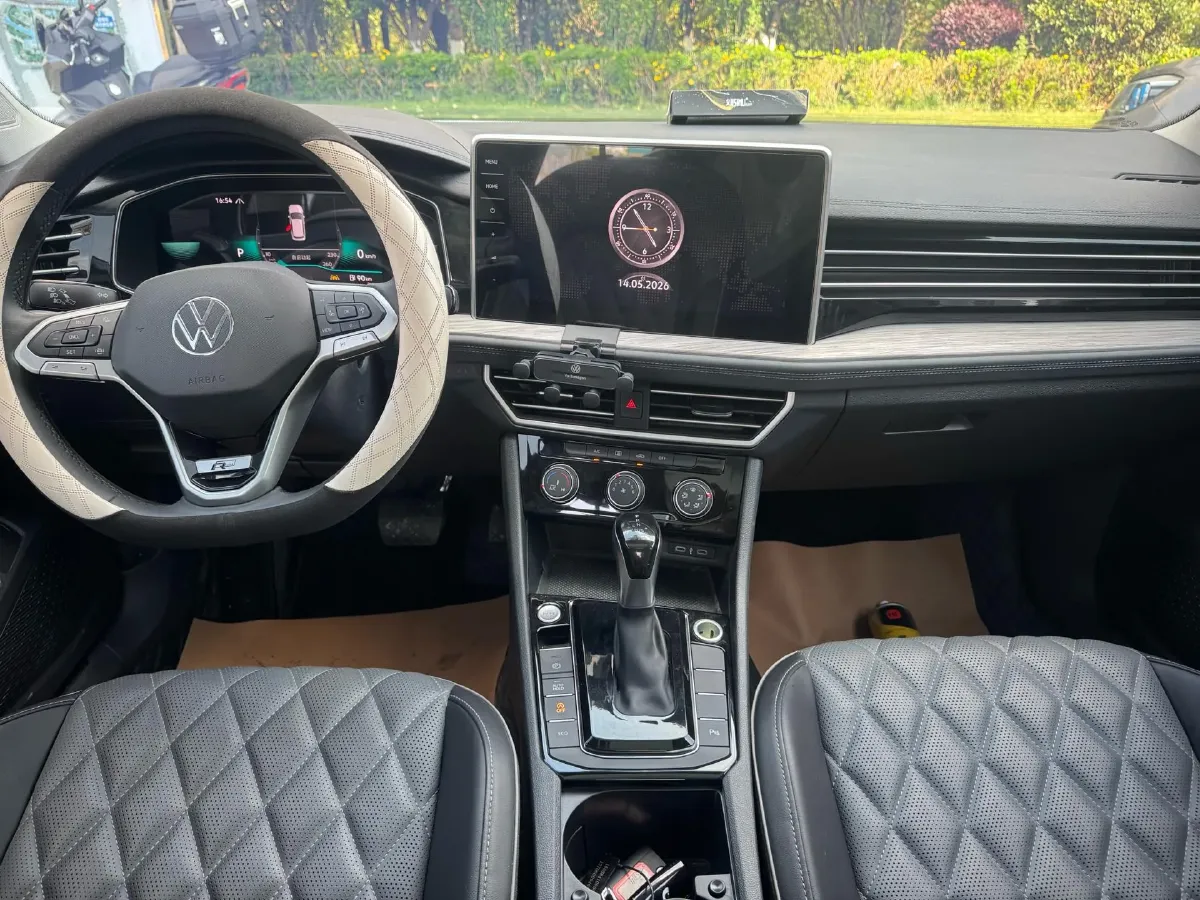 2024 Volkswagen Sagitar 1.5T 160HP L4 7DCT,autocango,china used car exporter,china ev exporter,chinese used car exporter,chinese used ev exporter
