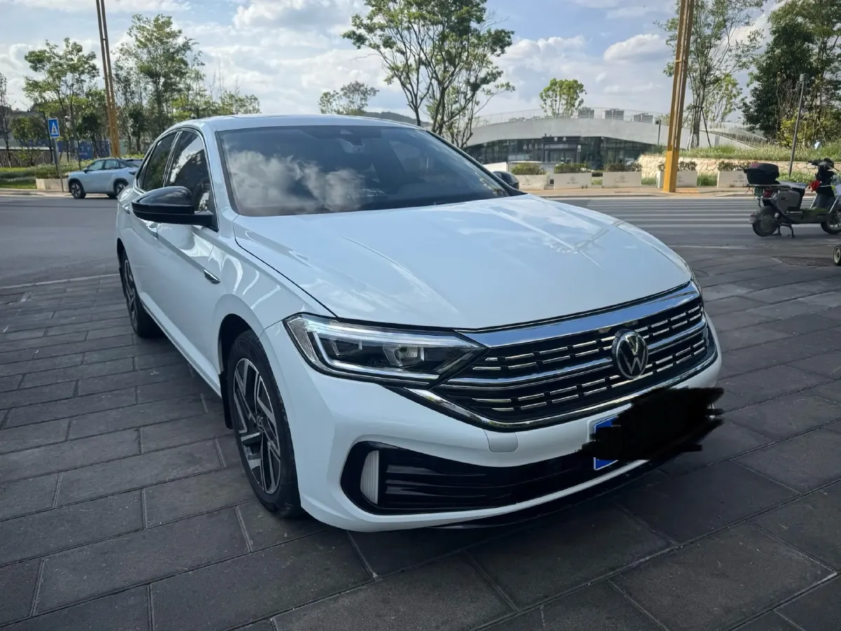 2024 Volkswagen Sagitar 1.5T 160HP L4 7DCT,autocango,china used car exporter,china ev exporter,chinese used car exporter,chinese used ev exporter