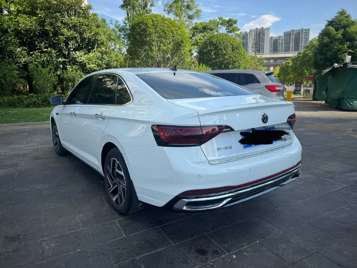 2024 Volkswagen Sagitar 1.5T 160HP L4 7DCT,autocango,china used car exporter,china ev exporter,chinese used car exporter,chinese used ev exporter