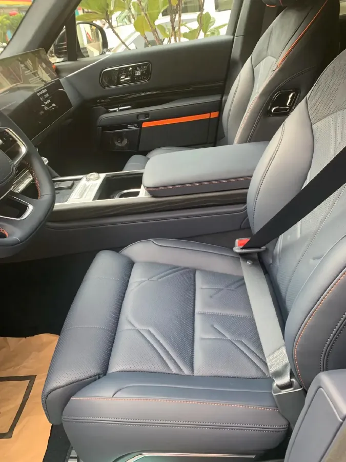 2025 Zeekr 9X 2.0T 279HP L4 1DHT PHEV,autocango,china used car exporter,china ev exporter,chinese used car exporter,chinese used ev exporter