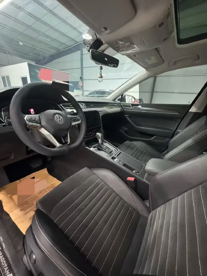 2019 Volkswagen Magotan 2.0T 186HP L4 7DCT,autocango,china used car exporter,china ev exporter,chinese used car exporter,chinese used ev exporter