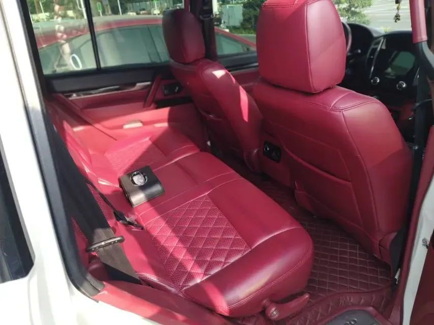 2018 Mitsubishi Pajero 3.0L 174HP V6 5AT,autocango,china used car exporter,china ev exporter,chinese used car exporter,chinese used ev exporter