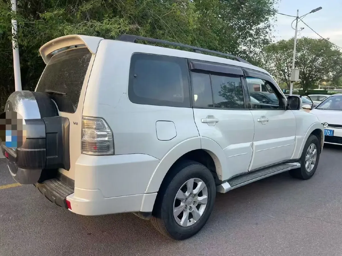 2016 Mitsubishi Pajero 3.0L 174HP V6 5AT,autocango,china used car exporter,china ev exporter,chinese used car exporter,chinese used ev exporter