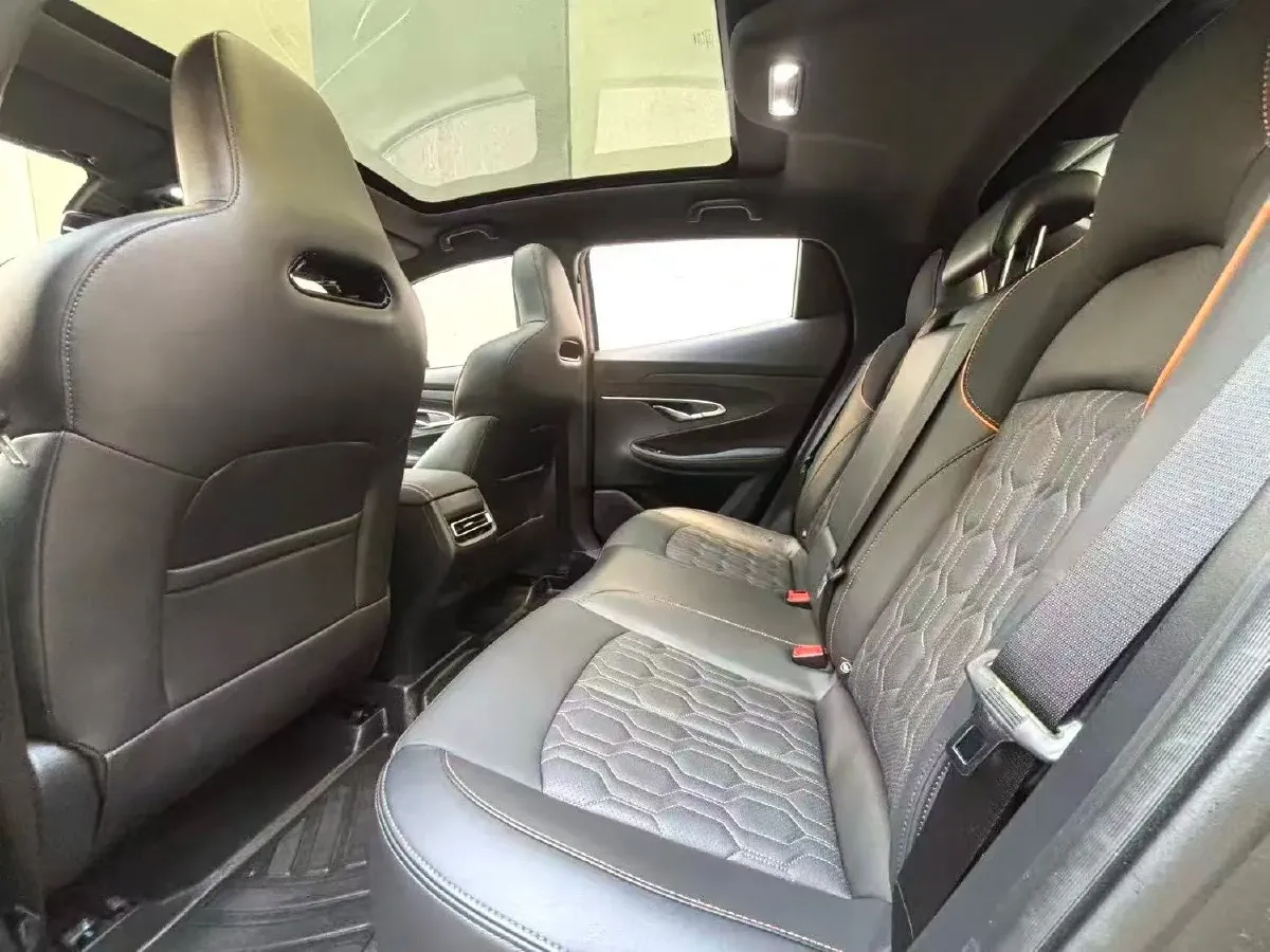 2022 ChangAn UNI-T 1.5T 188HP L4 7DCT,autocango,china used car exporter,china ev exporter,chinese used car exporter,chinese used ev exporter