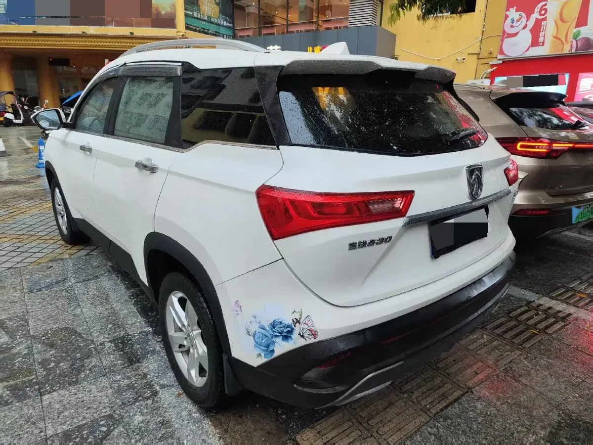 2018 BaoJun 530 1.5T 150HP L4 6MT,autocango,china used car exporter,china ev exporter,chinese used car exporter,chinese used ev exporter