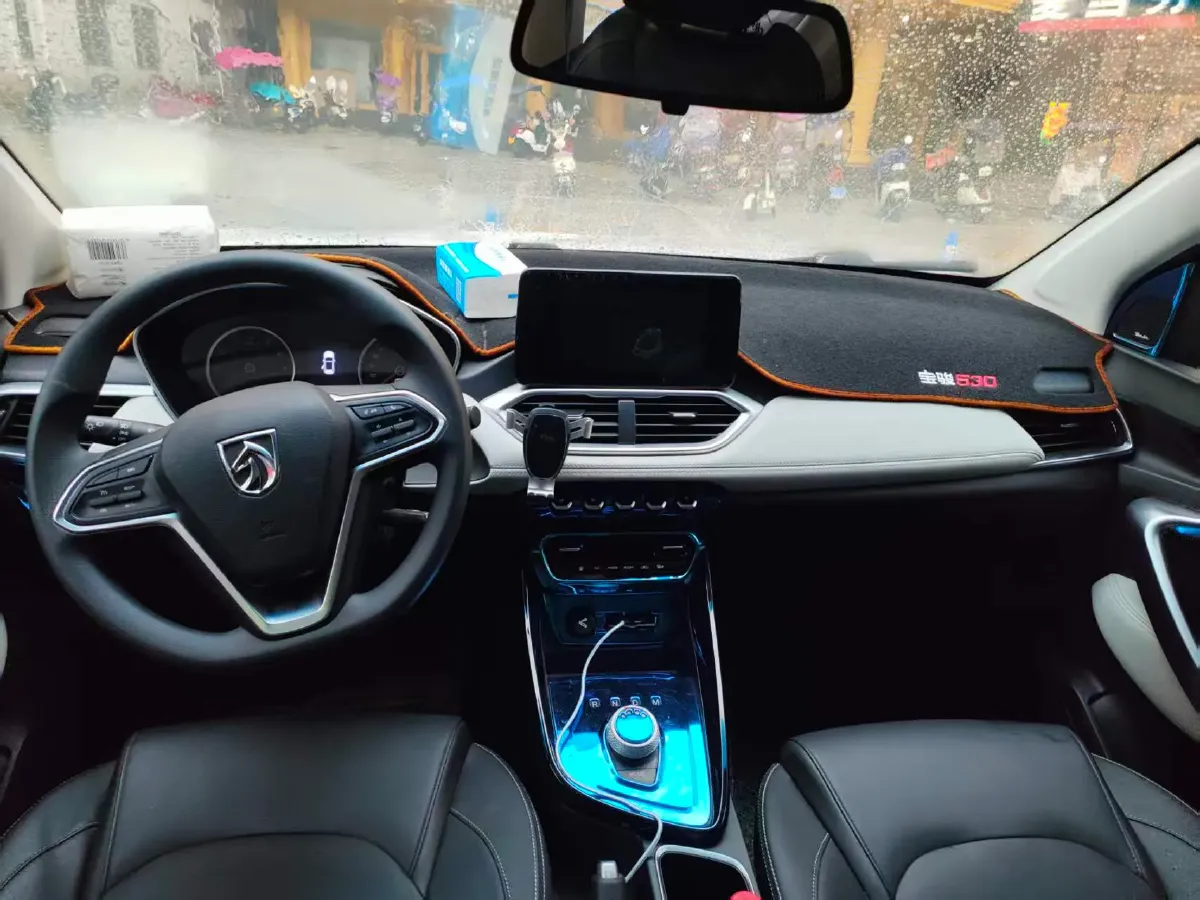 2018 BaoJun 530 1.5T 150HP L4 6MT,autocango,china used car exporter,china ev exporter,chinese used car exporter,chinese used ev exporter
