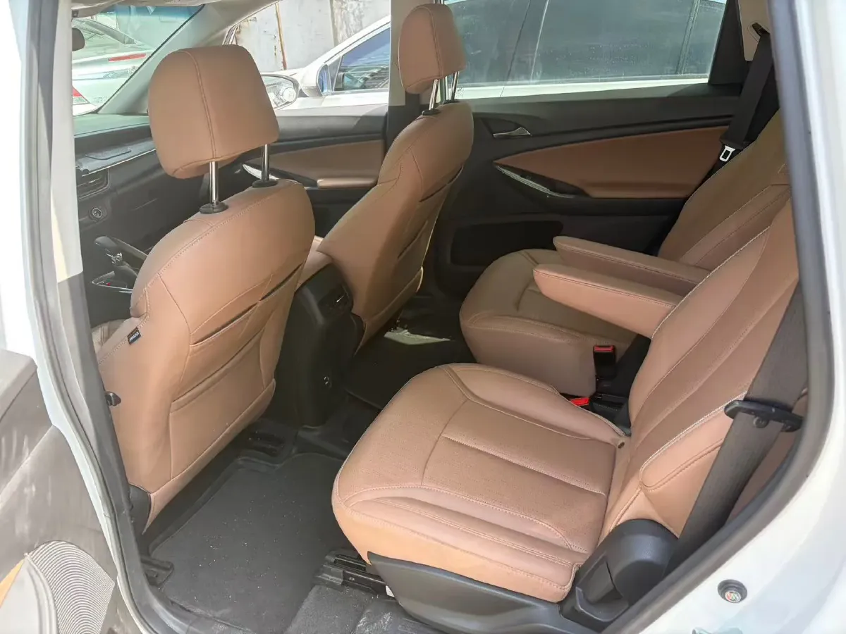 2021 Buick GL6 1.3T 163HP L3 6AT,autocango,china used car exporter,china ev exporter,chinese used car exporter,chinese used ev exporter