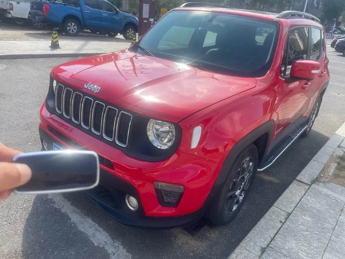 2019 Jeep Renegade 1.3T 173HP L4 7DCT,autocango,china used car exporter,china ev exporter,chinese used car exporter,chinese used ev exporter